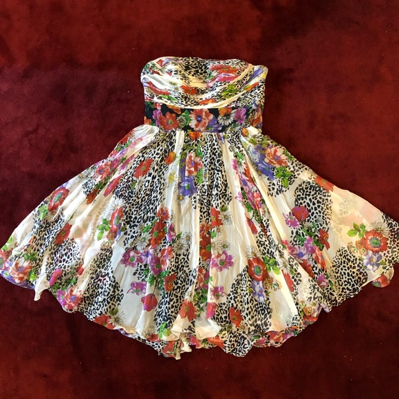 Floral Strapless dress - Picture 1 of 3